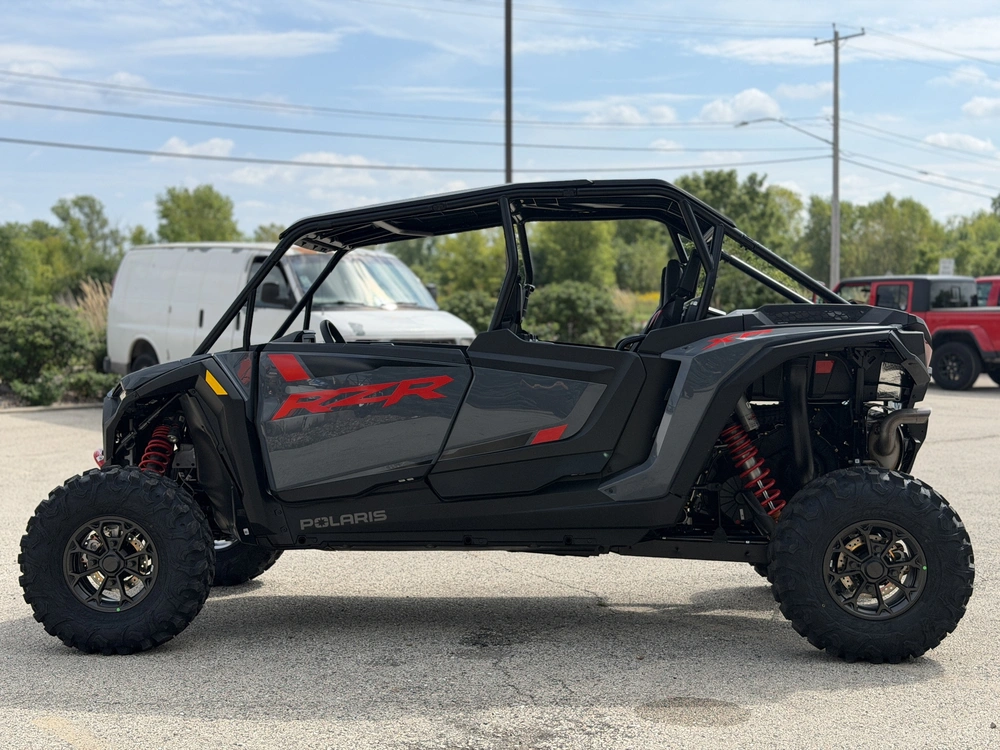 2026 Polaris Rzr Xp 4 1000 Ultimate alt