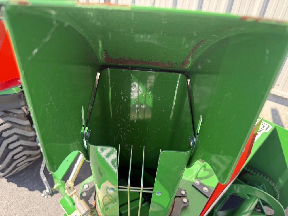 2025 John Deere 1025r alt