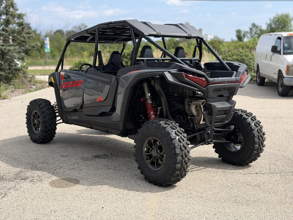 2026 Polaris Rzr Xp 4 1000 Ultimate alt