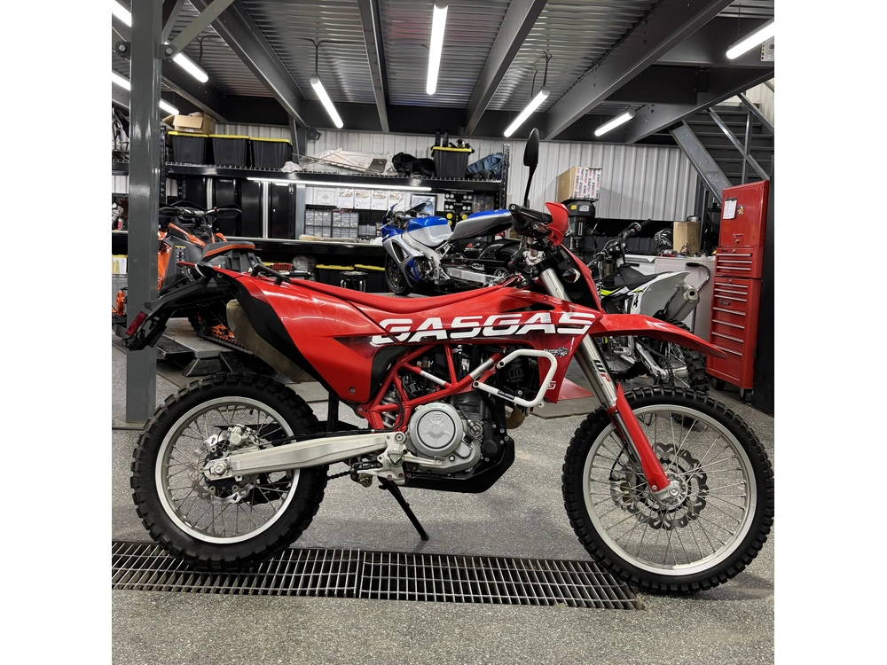 2023 Gasgas Es700 alt