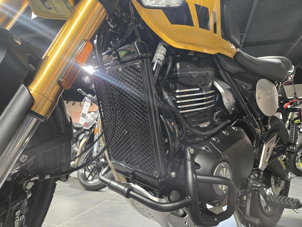 2026 Triumph Scrambler 400 Xc alt