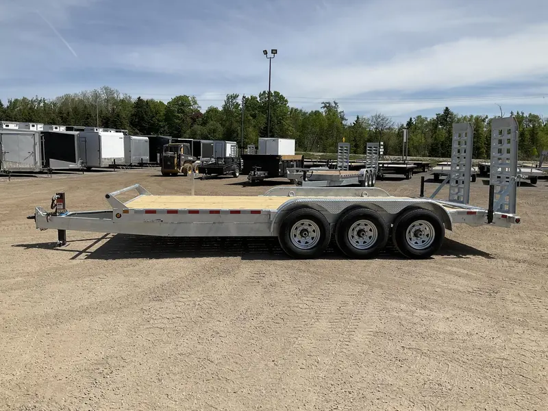 Canada Trailers 82x20 10.5 Ton Galvanized Equipment 2027
