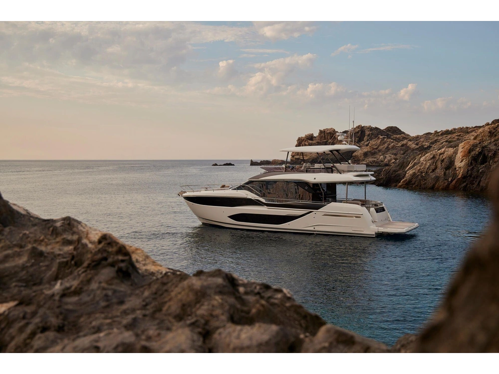 Prestige Yachts F 5.7 2028 alt