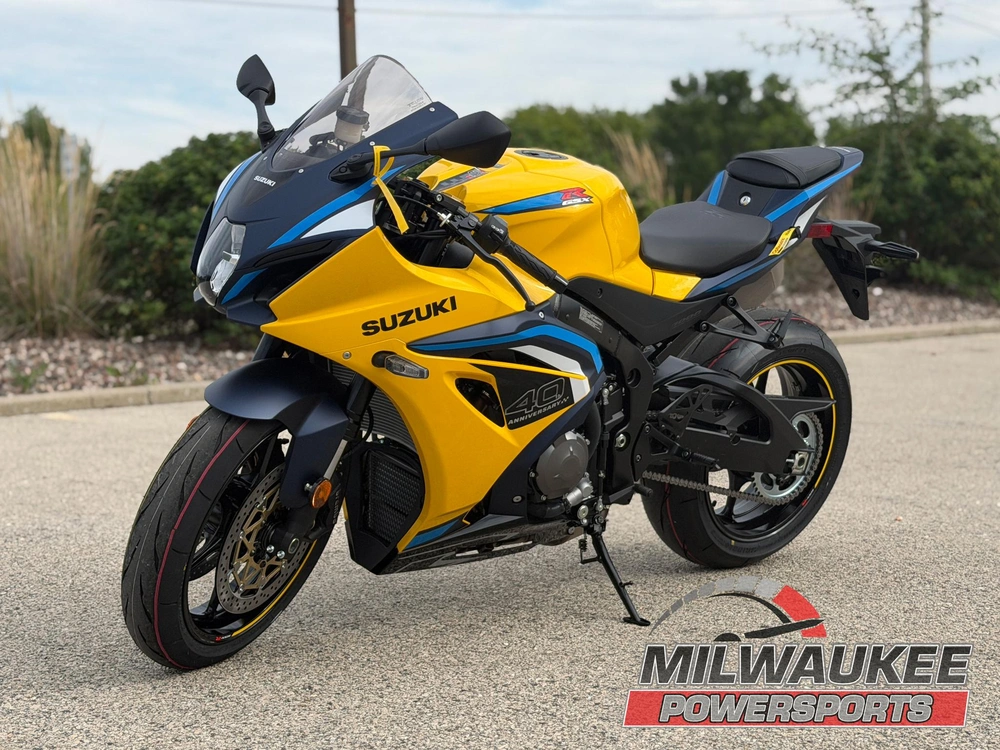 2027 Suzuki Gsx-r1000 40th Anniversary Edition alt
