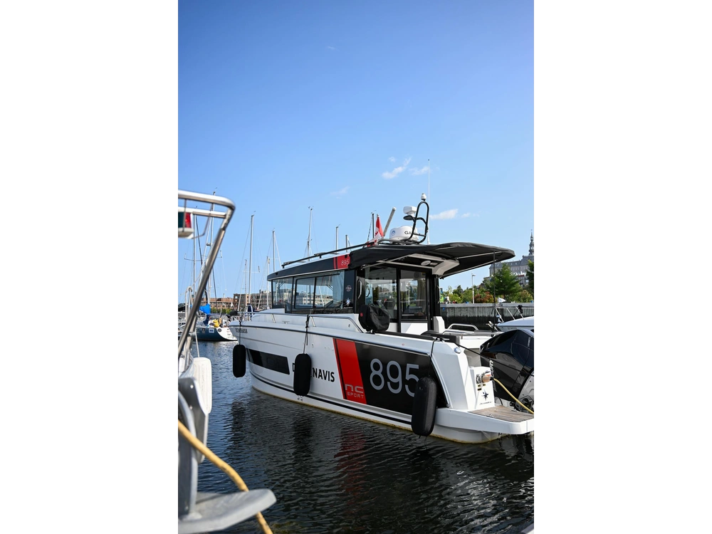2023 Jeanneau Nc 895 Sport alt