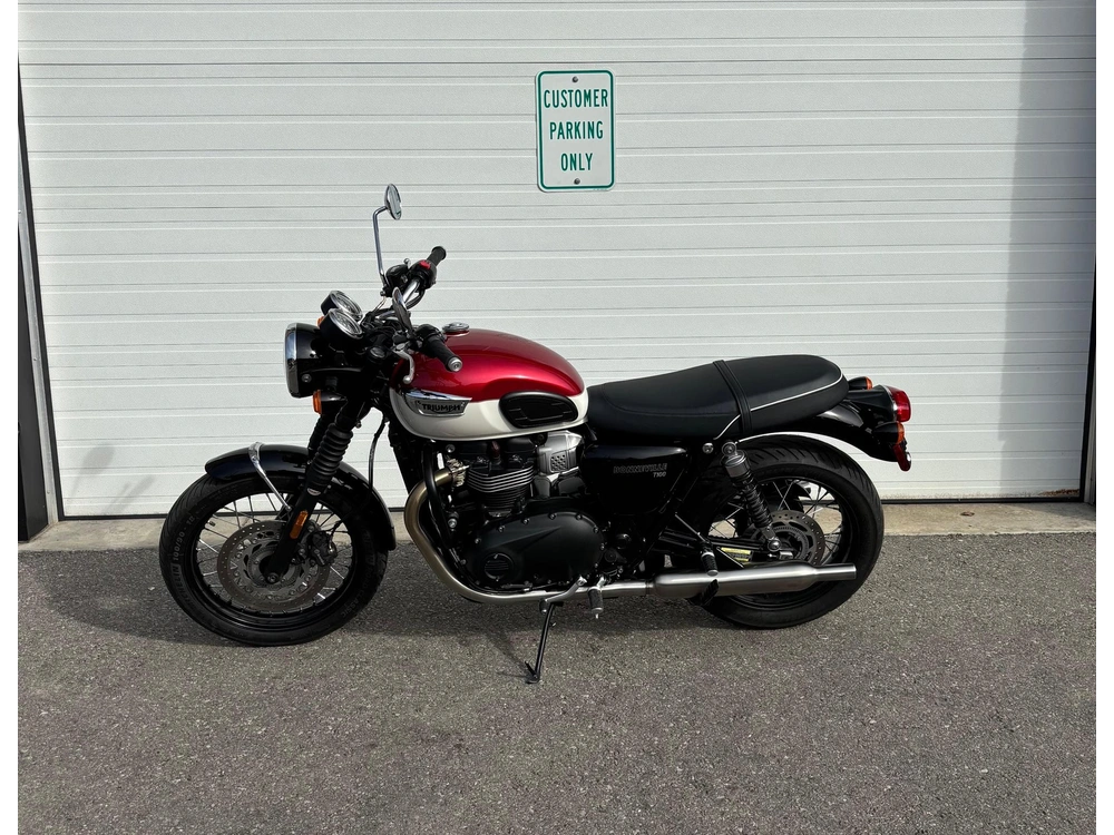 2023 Triumph T100 alt