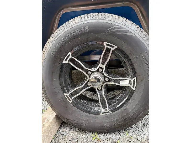 Autre BeVolt Motorsports Edition 6x12 2027