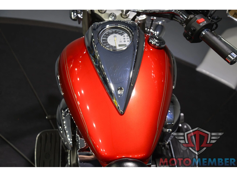 2011 Yamaha V Star 950 Tourer alt