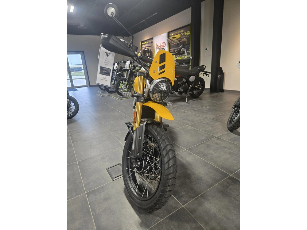 2026 Triumph Scrambler 400 Xc alt
