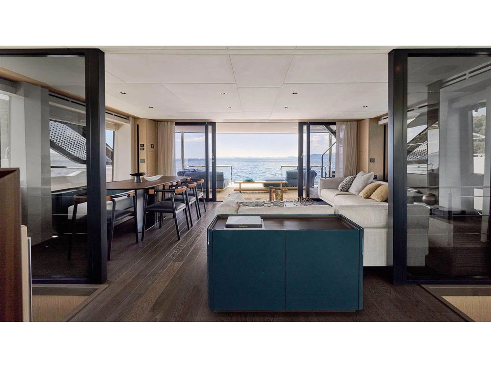 Prestige Yachts M8 Evo 2028 alt