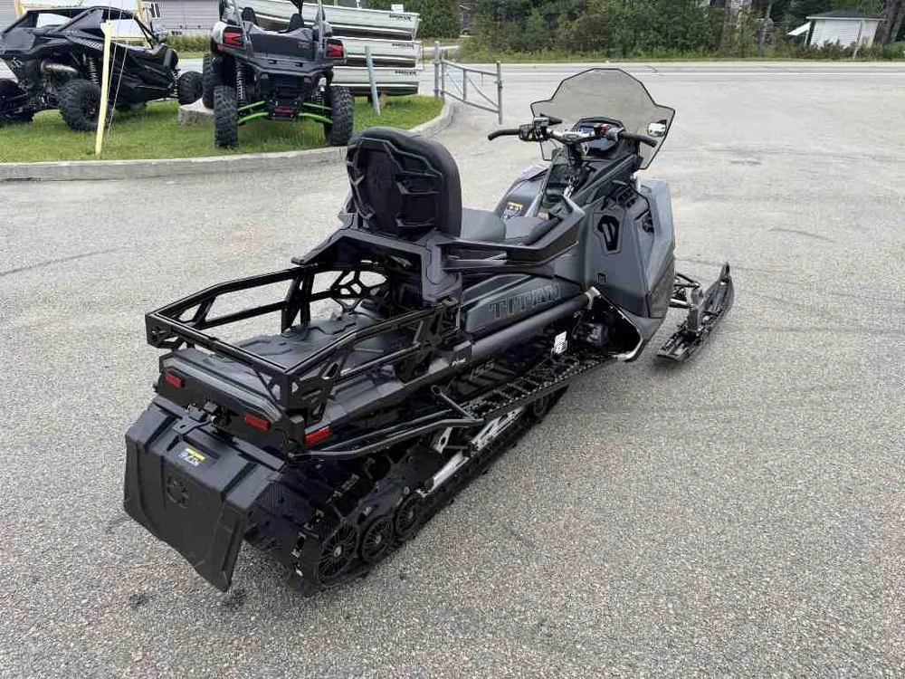 2025 Polaris 650 Titan Adventure 1.8'' 7s