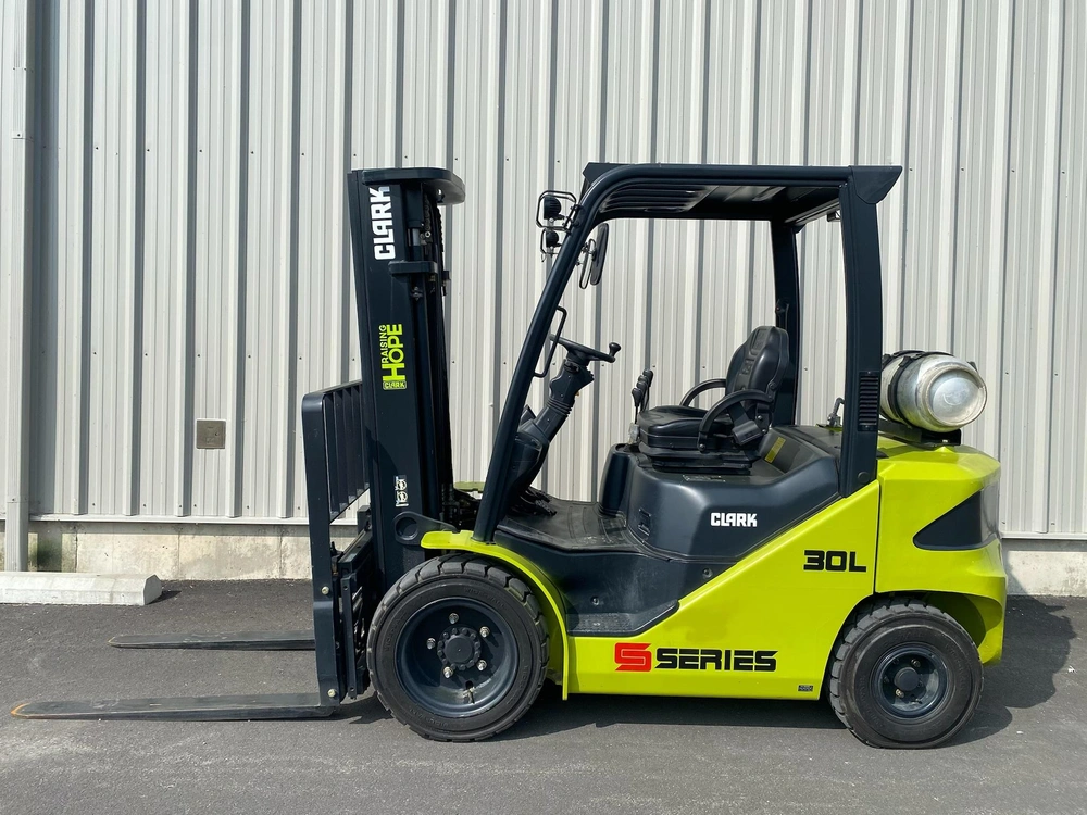 2024 Clark S30 alt