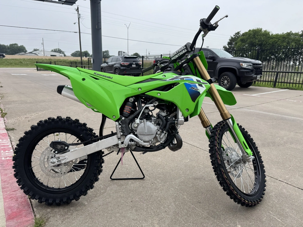 2027 Kawasaki Kx 85 L alt