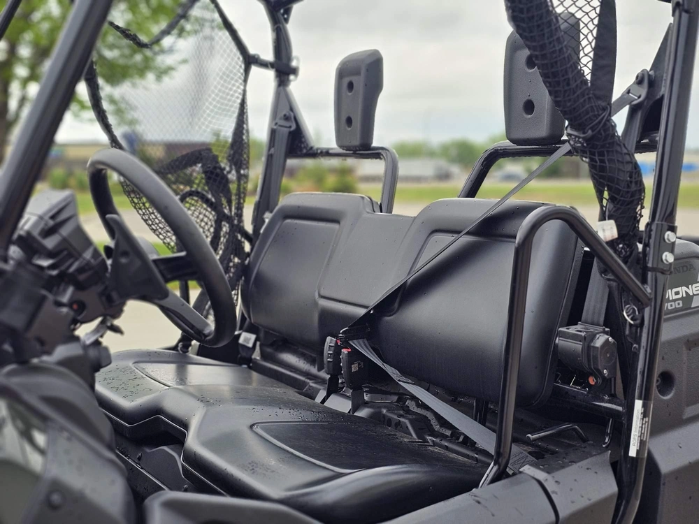 2026 Honda Pioneer 700-2 Deluxe alt