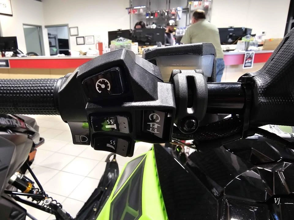 2027 Arctic Cat M 858 Hcr 2.6 alt