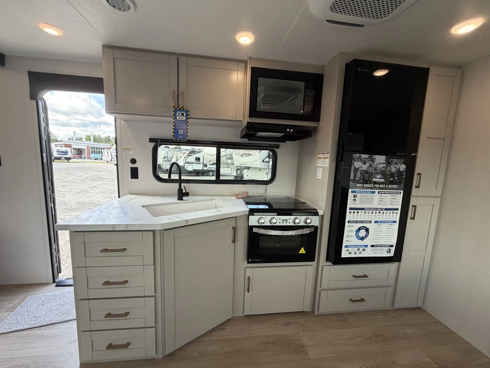 Jayco Jay Flight 321bds 2027 alt