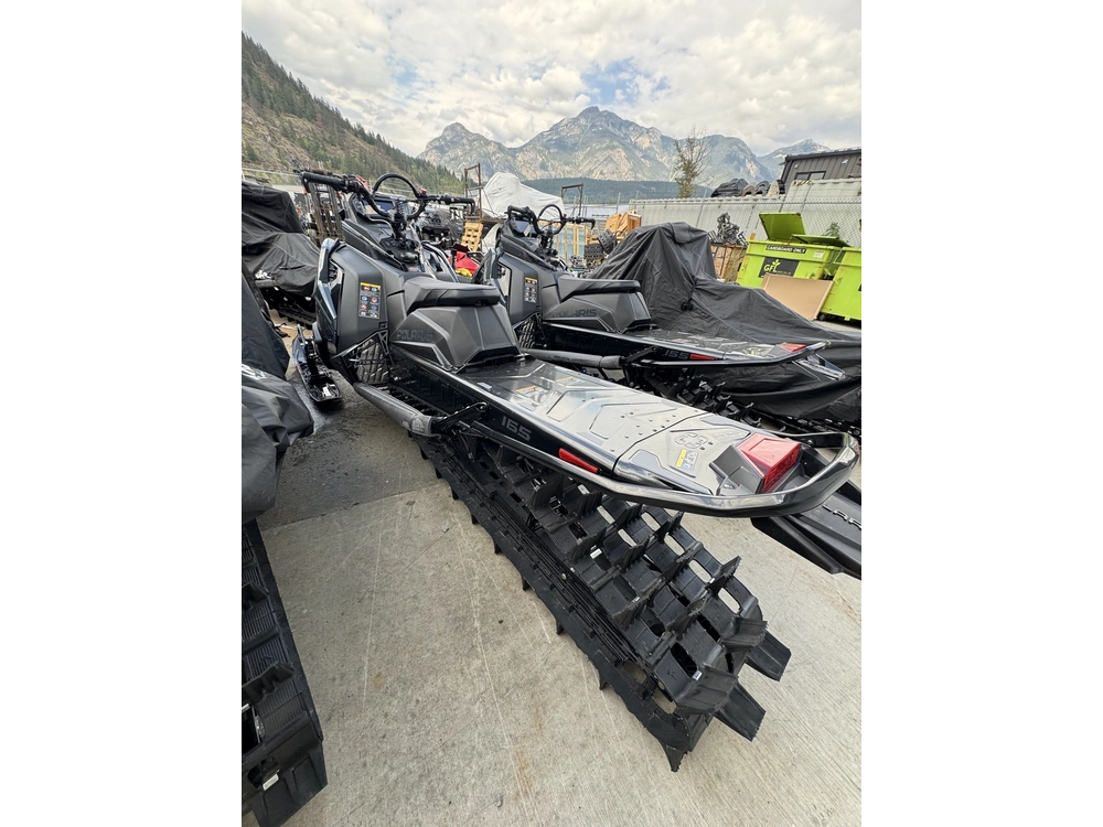 2026 Polaris 850 Rmk Khaos 165x3.25 *$147 Bi-weekly* alt