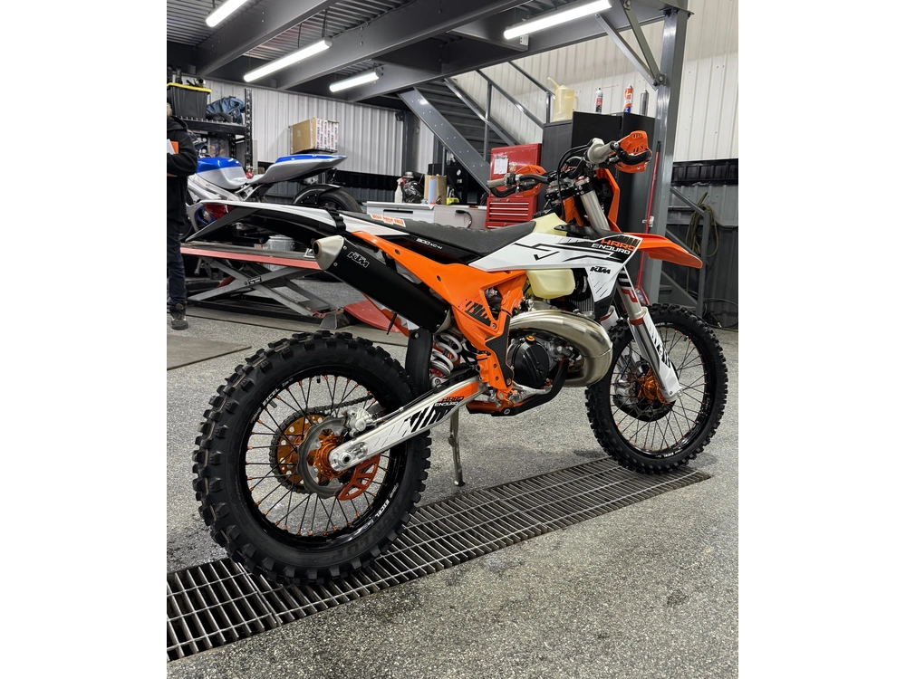 Ktm 300 Xc 2026 alt
