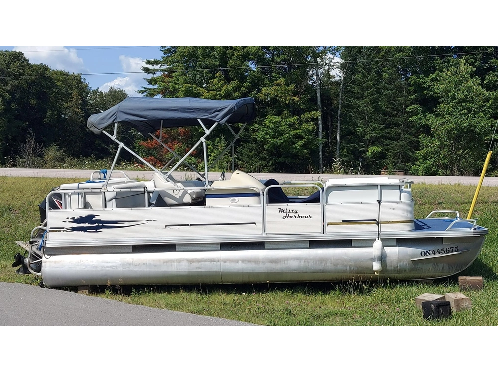 1999 Misty Harbor Aluminium Pontoon alt