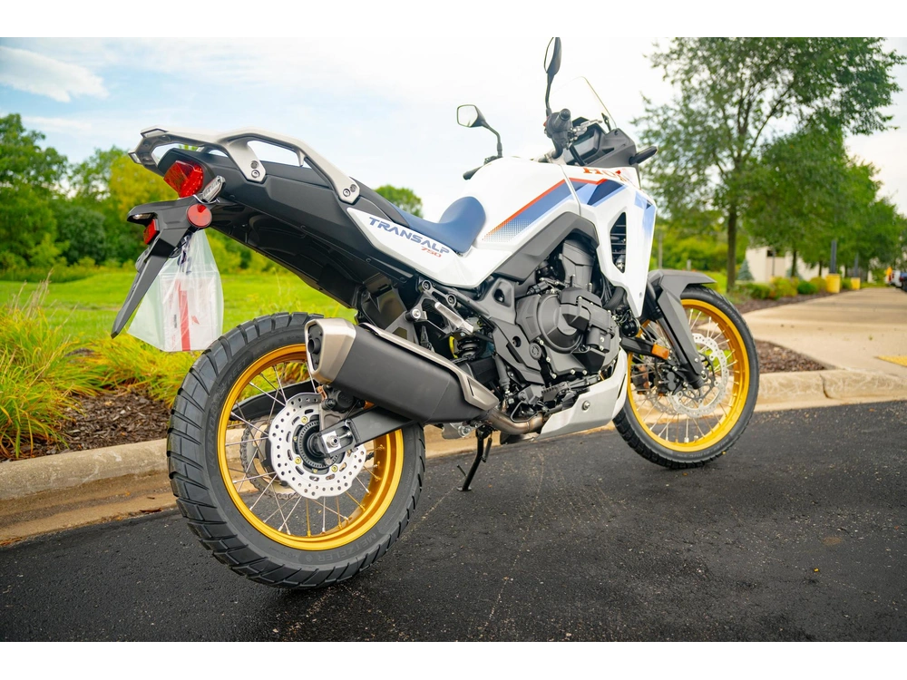 2026 Honda Transalp E-clutch