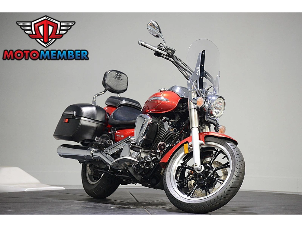 2011 Yamaha V Star 950 Tourer alt