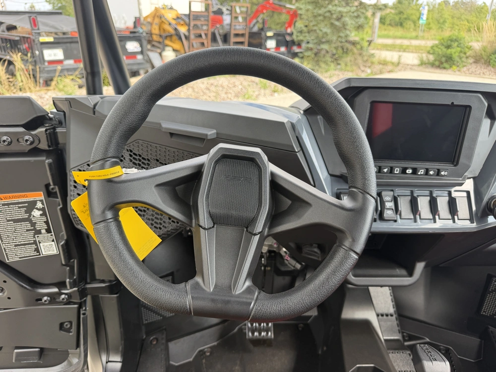2026 Polaris Rzr Xp 4 1000 Ultimate alt