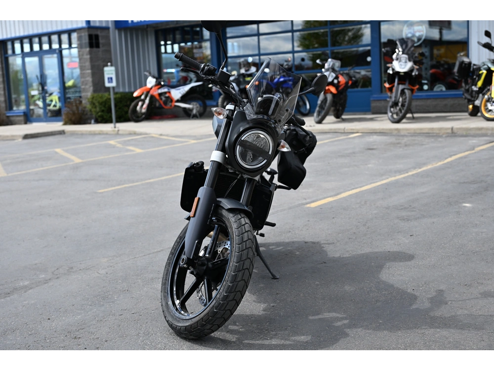 2019 Husqvarna Svartpilen 701 alt