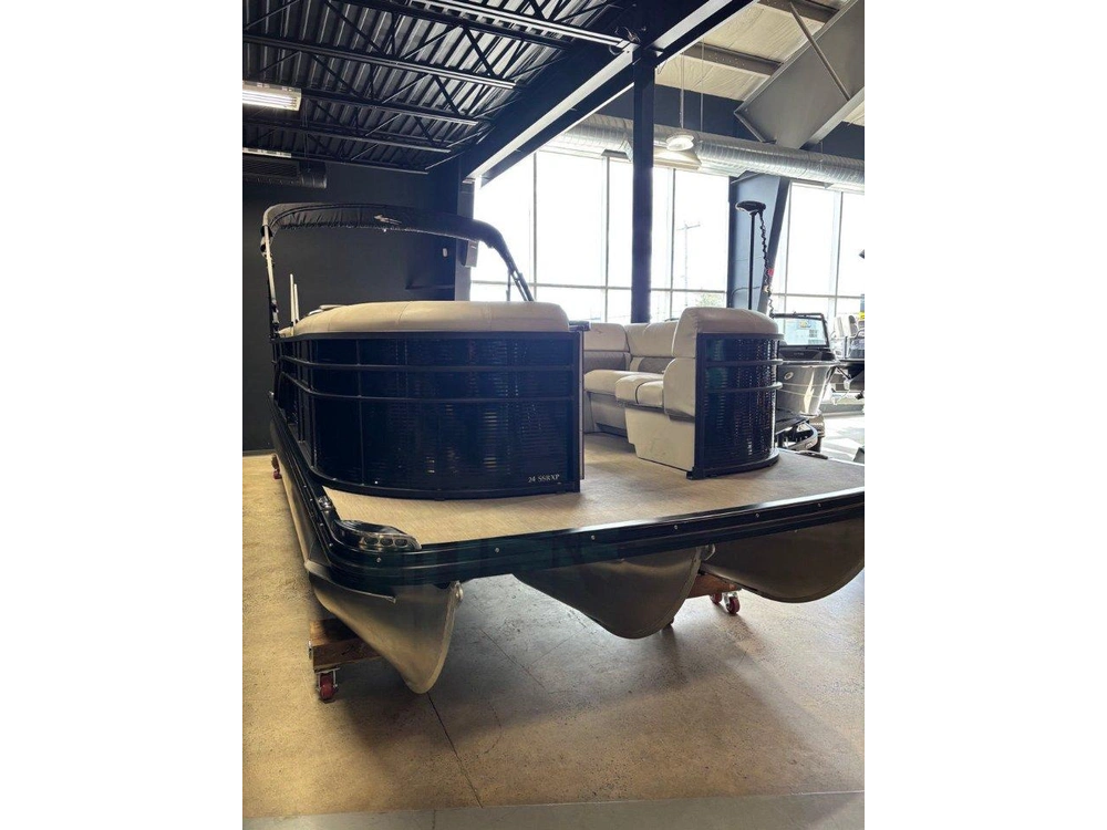 Bennington Marine Bennington 24ssrxpdl 2017 2017 alt