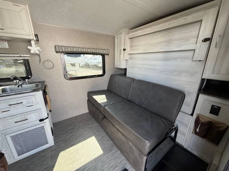Forest River Flagstaff 19fd 2020 alt