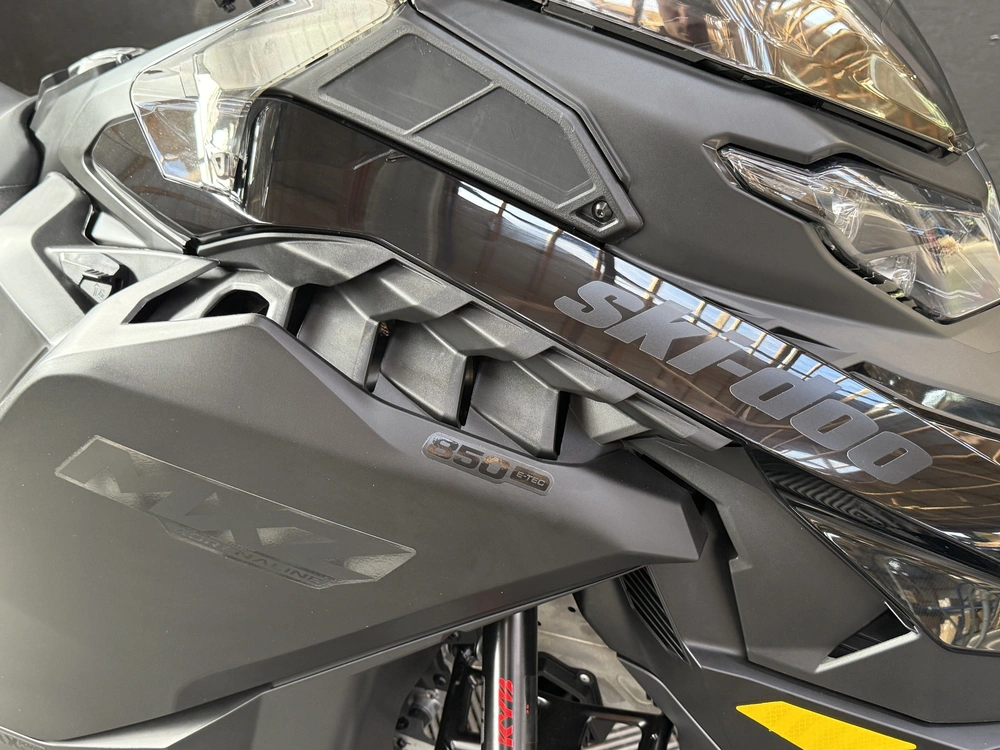 2027 Ski-doo Mxz 850 E-tec Adrenaline 137 alt
