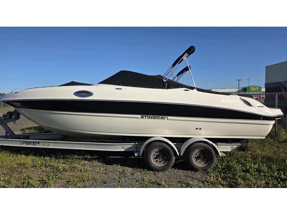 Stingray Boat Co 235 Lr 2011