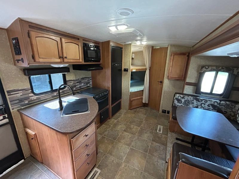 2014 Sunset Trail St240 alt