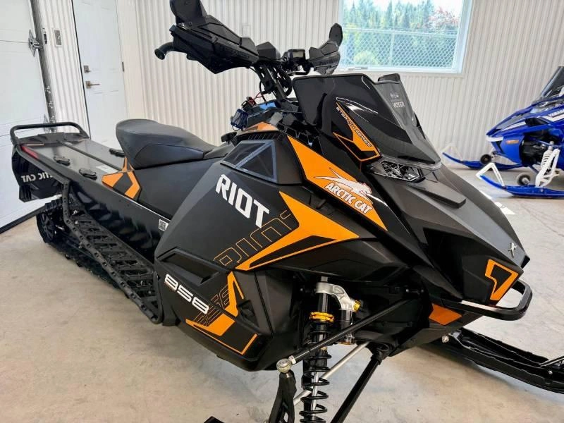 Arctic Cat Riot 858 Sno Pro Es 1.75 (sport Gauge) 2026 alt