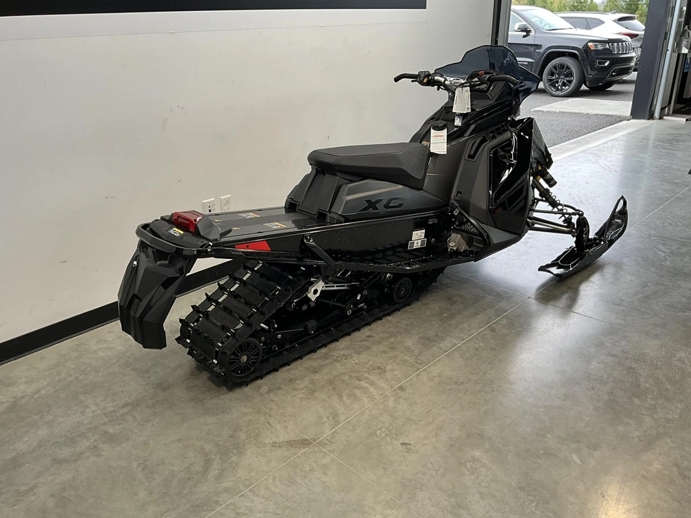 Polaris 850 Indy Xc 137 2027 alt