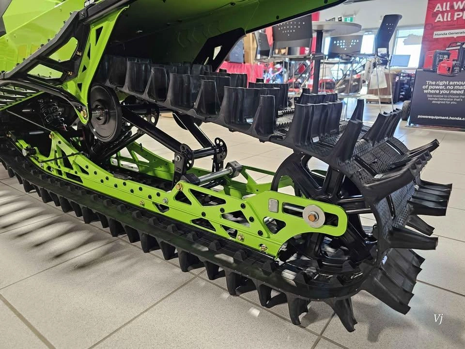 2027 Arctic Cat M 858 Hcr 2.6 alt