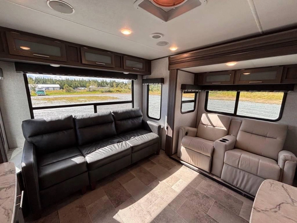 Dutchmen Kodiak 3221rlsl 2020 alt