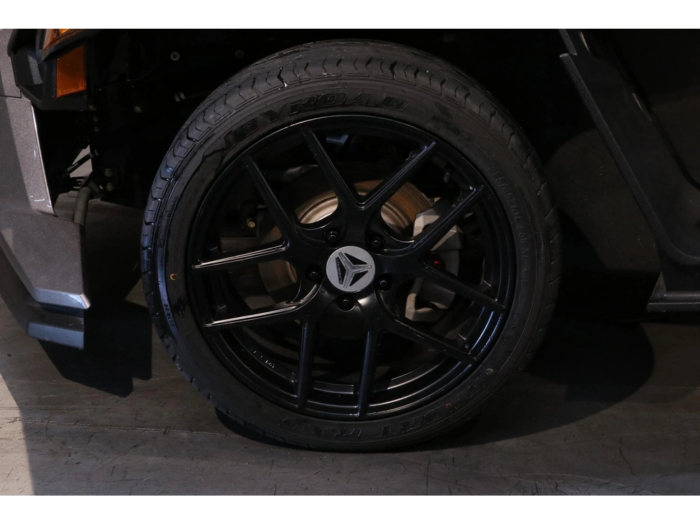 2016 Polaris Slingshot alt