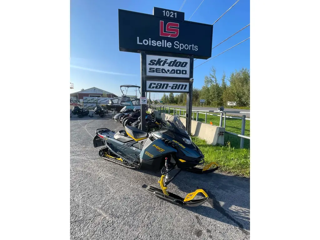 BRP MXZ XRS 850 Etec 137" 2026