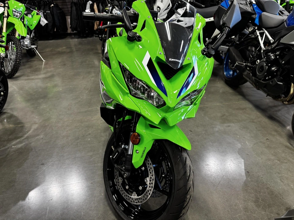 2026 Kawasaki Ninja Zx-4rr alt