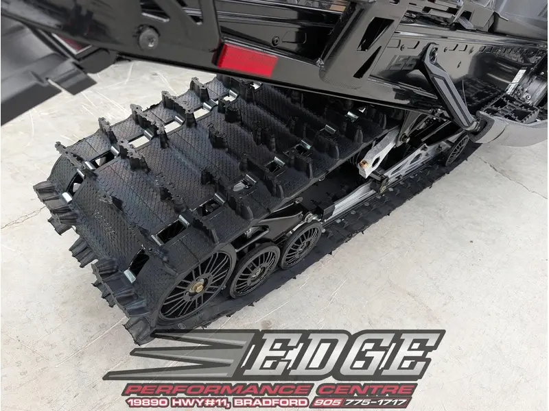 2027 Polaris 650 Voyageur Adventure Ultimate 155 Gloss Black 1.6