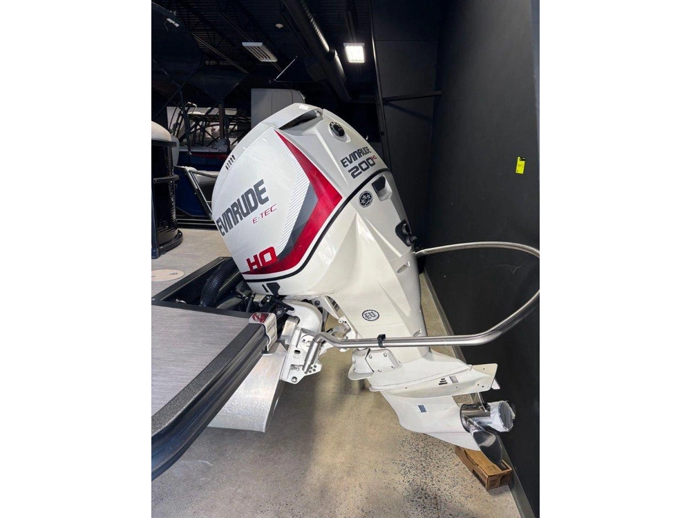 Bennington Marine Bennington 24ssrxpdl 2017 2017 alt