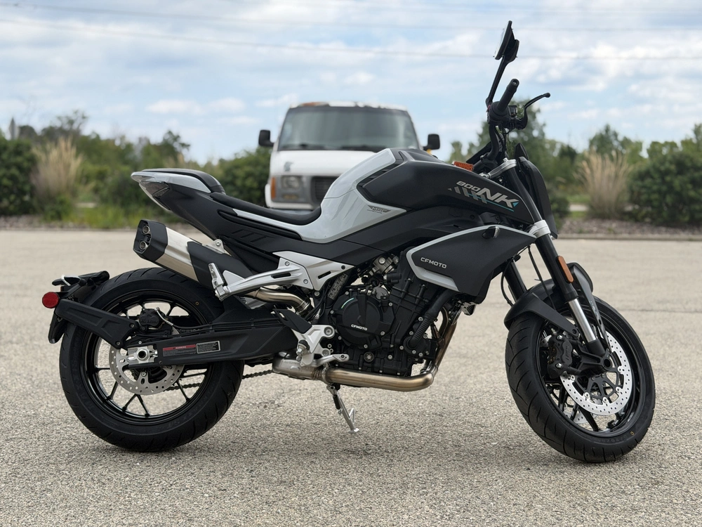 2026 Cfmoto 800nk alt