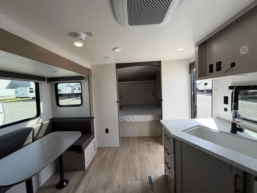 Jayco Jay Flight Slx 245bhs 2027 alt