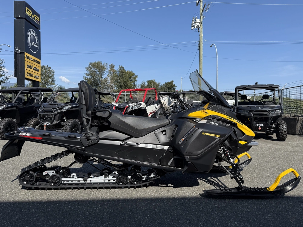 2027 Ski-doo Expedition Sport 900 Ace Charger 1.5' E.s. alt