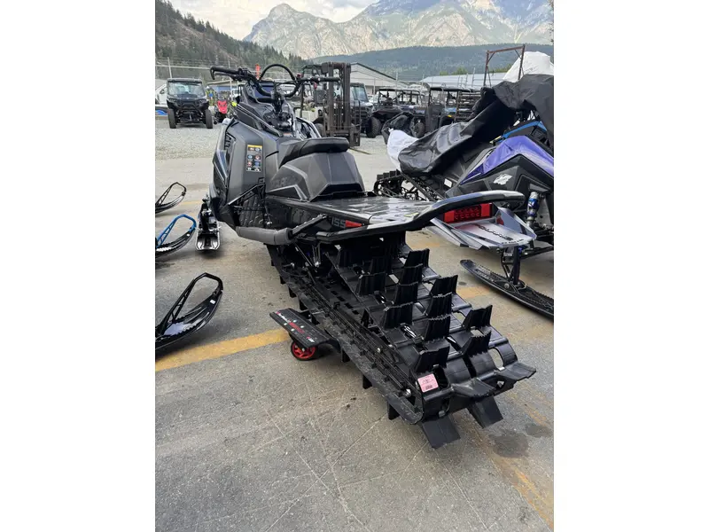 2026 Polaris 9R RMK KHAOS 155x3.25 *$174 Bi-Weekly*