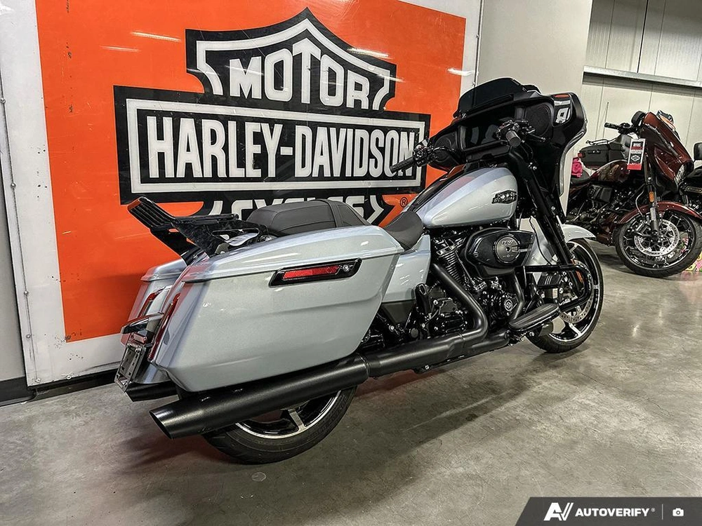 2024 Harley-davidson Street Glide alt