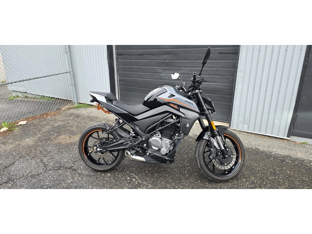 Cfmoto 300 Nk 2022 alt