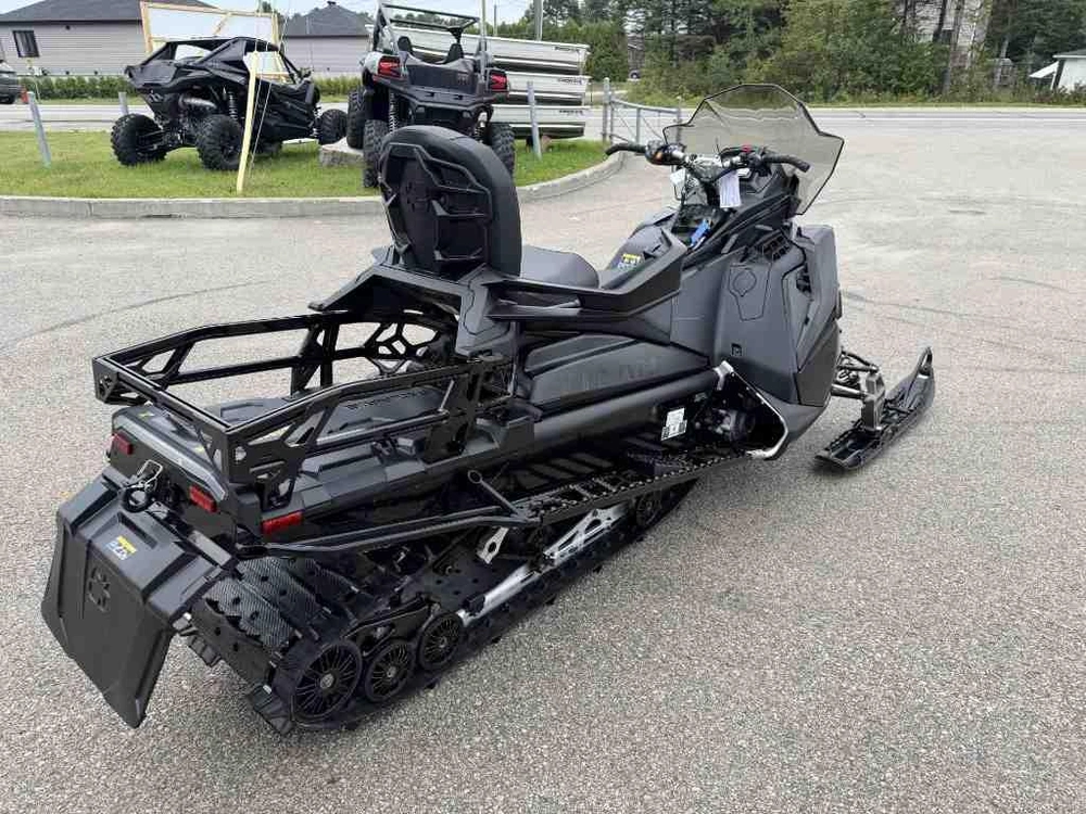 Polaris Titan S4 Adv 2024 alt
