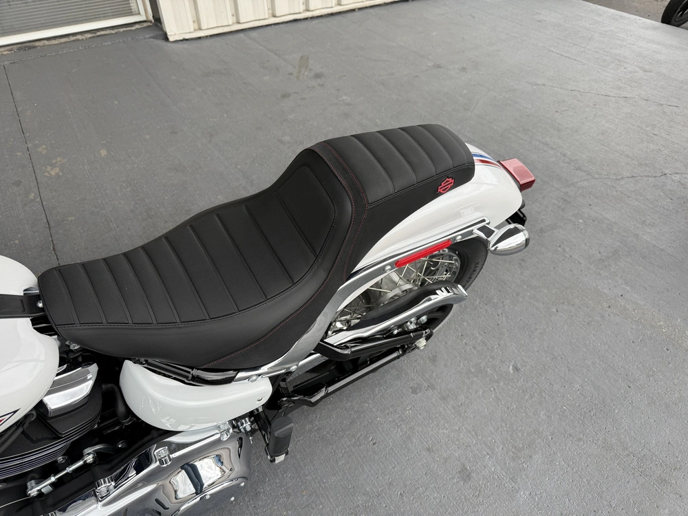 2026 Harley-davidson Super Glide alt