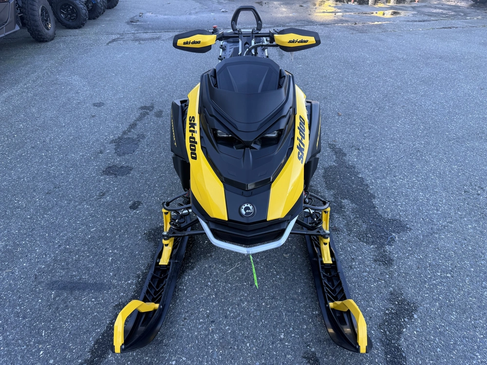2027 Ski-doo Summit Neo+ 600 Efi Hurricane Flexedge 1.75' E.s. Lac alt